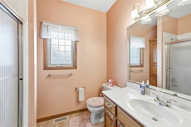 602 Canyon Drive, Pleasant Hill, MO 64080