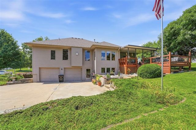 602 Canyon Drive, Pleasant Hill, MO 64080