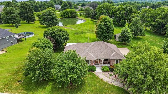 602 Canyon Drive, Pleasant Hill, MO 64080