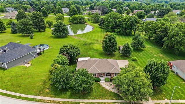 602 Canyon Drive, Pleasant Hill, MO 64080