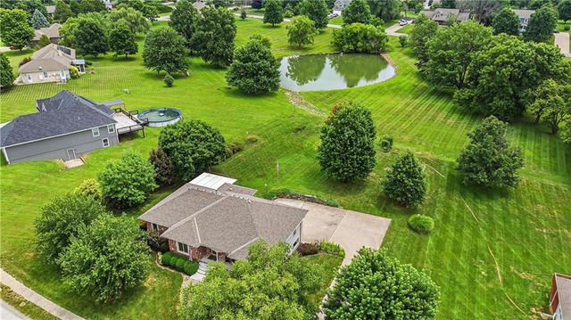 602 Canyon Drive, Pleasant Hill, MO 64080