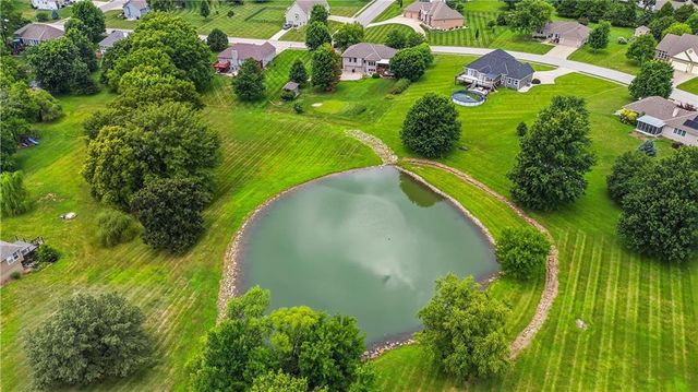 602 Canyon Drive, Pleasant Hill, MO 64080