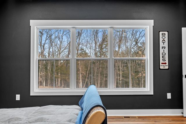 789 Breezy Point Lane, Kimberling City, MO 65686