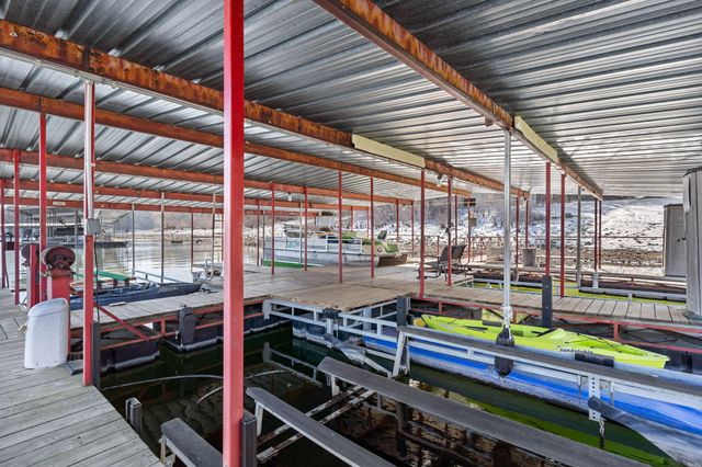 789 Breezy Point Lane, Kimberling City, MO 65686