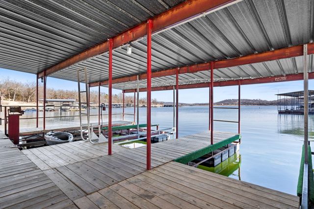 789 Breezy Point Lane, Kimberling City, MO 65686