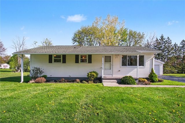 277 Lycoming Rd, Henrietta, NY 14623