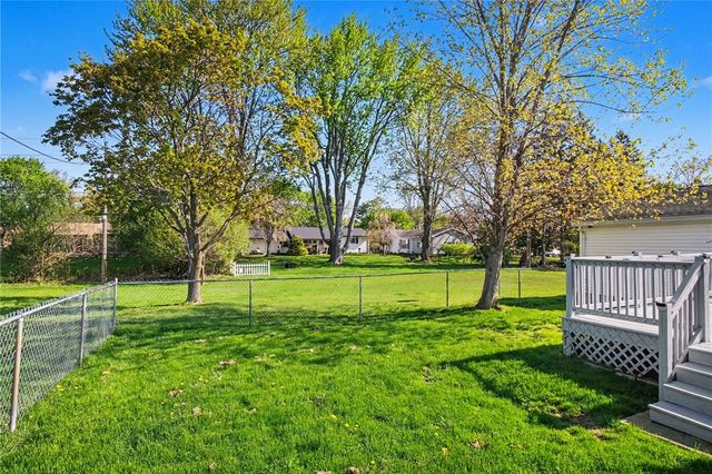 277 Lycoming Rd, Henrietta, NY 14623