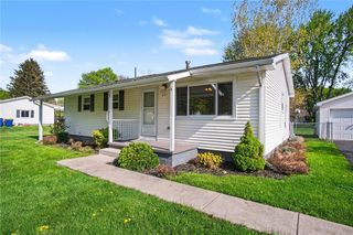 277 Lycoming Rd, Henrietta, NY 14623