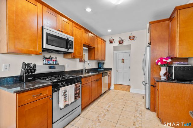 99 Fourth Street, Hamden, CT 06514