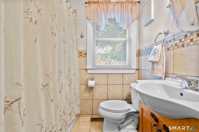 99 Fourth Street, Hamden, CT 06514