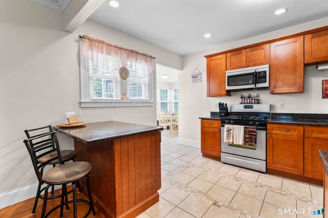 99 Fourth Street, Hamden, CT 06514