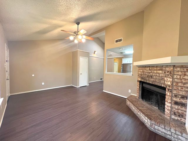 5702 Brownfield Drive, C, Lubbock, TX 79414