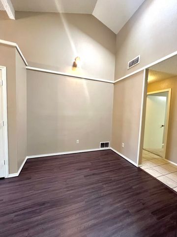 5702 Brownfield Drive, C, Lubbock, TX 79414