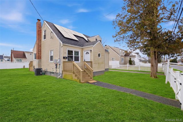 12 S Prospect Street, Copiague, NY 11726