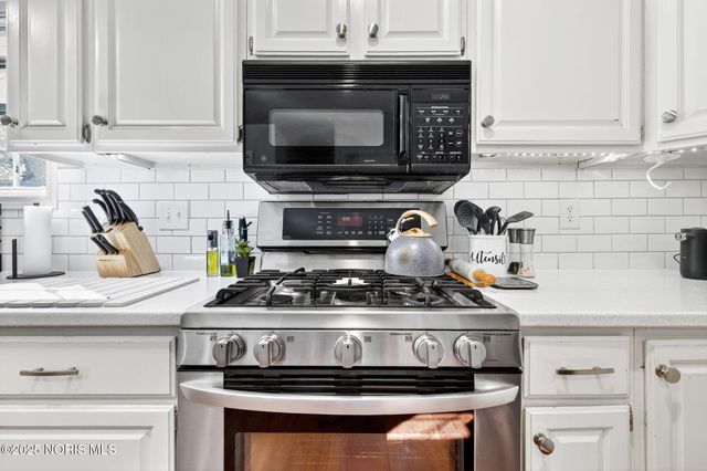 925 W Melrose Avenue, Findlay, OH 45840