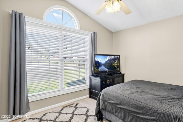 925 W Melrose Avenue, Findlay, OH 45840