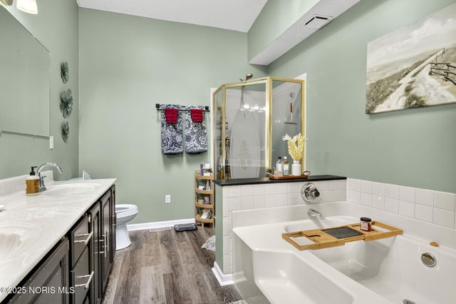 925 W Melrose Avenue, Findlay, OH 45840