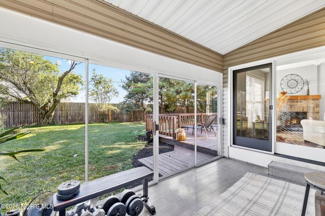 925 W Melrose Avenue, Findlay, OH 45840