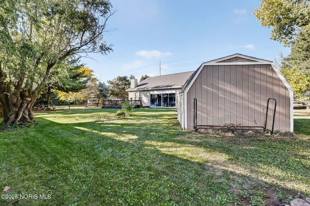 925 W Melrose Avenue, Findlay, OH 45840