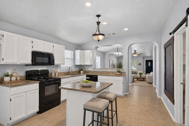 1222 Cougar Country, San Antonio, TX 78251