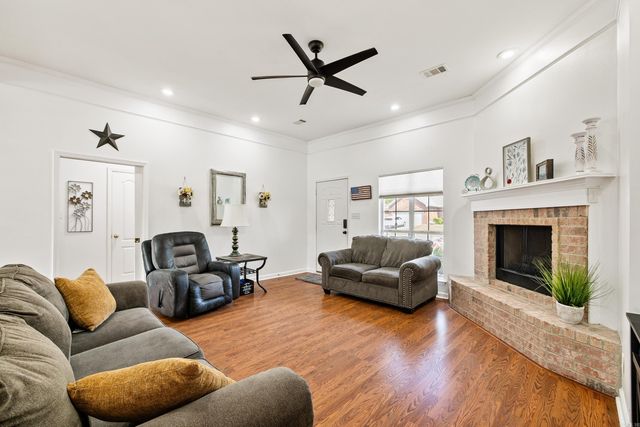 3815 Wildflower Lane, Benton, AR 72015