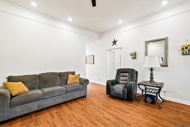 3815 Wildflower Lane, Benton, AR 72015