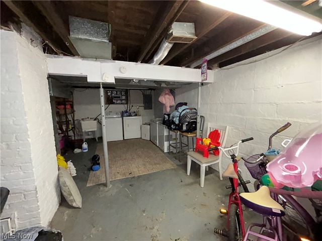 4341 W 132nd Street, Cleveland, OH 44135
