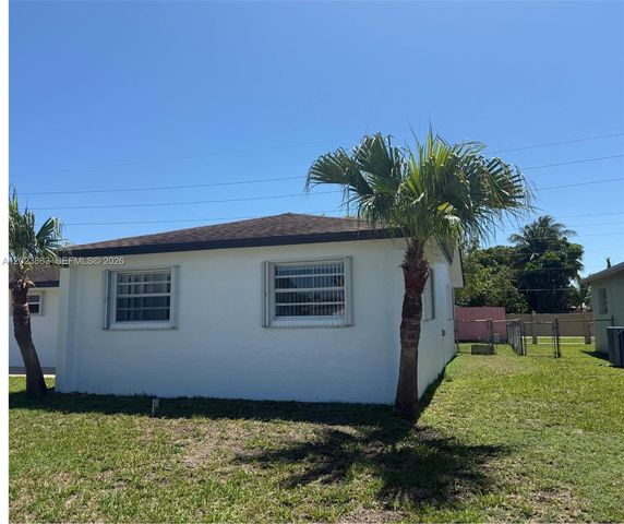 17035 SW 107th Ct, Miami, FL 33157