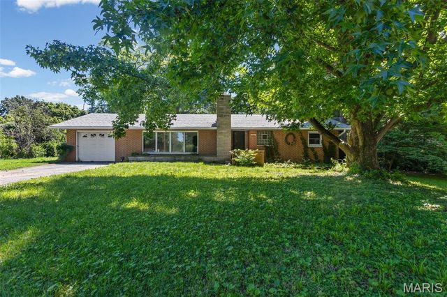 4905 Michael Drive, Godfrey, IL 62035