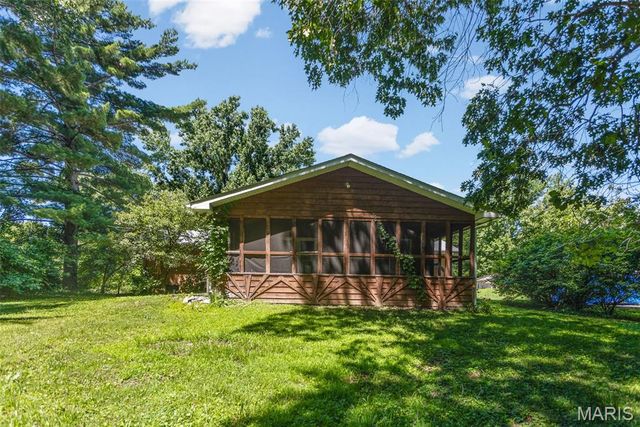 4905 Michael Drive, Godfrey, IL 62035