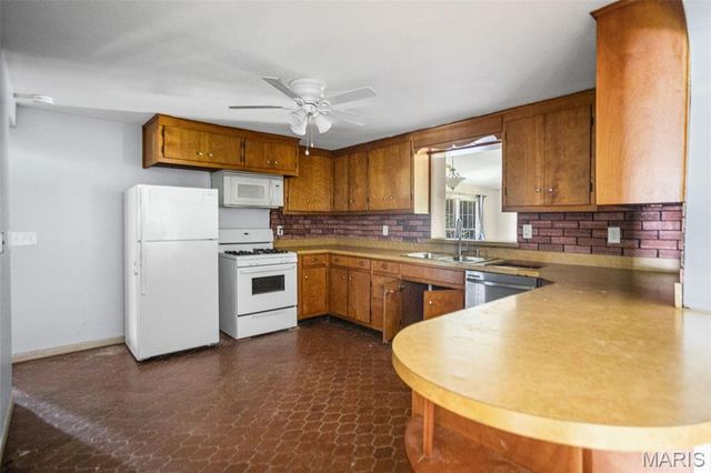 4905 Michael Drive, Godfrey, IL 62035