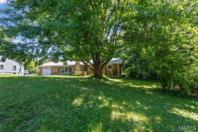 4905 Michael Drive, Godfrey, IL 62035