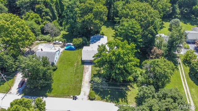4905 Michael Drive, Godfrey, IL 62035