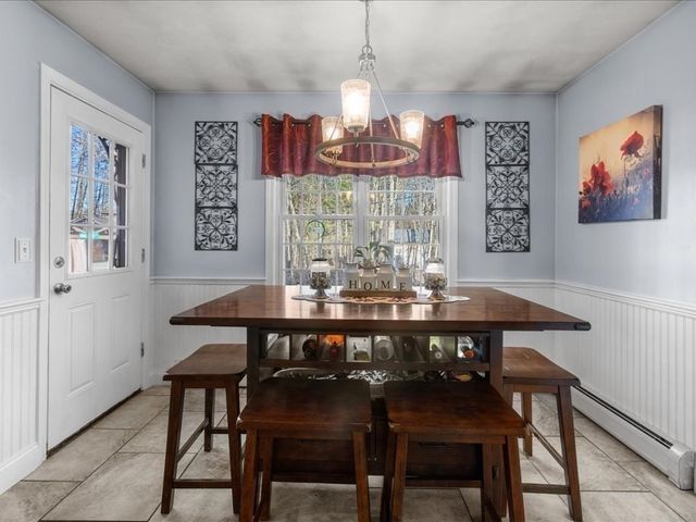 141 Peach St, Barre, MA 01005