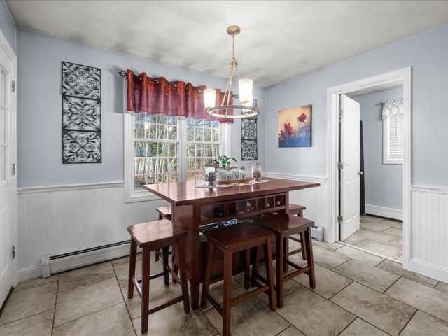 141 Peach St, Barre, MA 01005