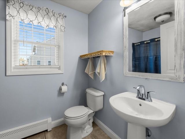 141 Peach St, Barre, MA 01005