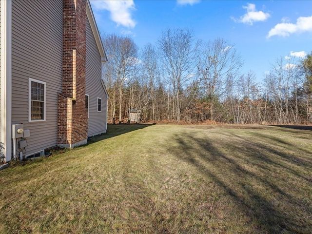 141 Peach St, Barre, MA 01005