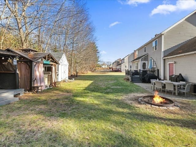 141 Peach St, Barre, MA 01005