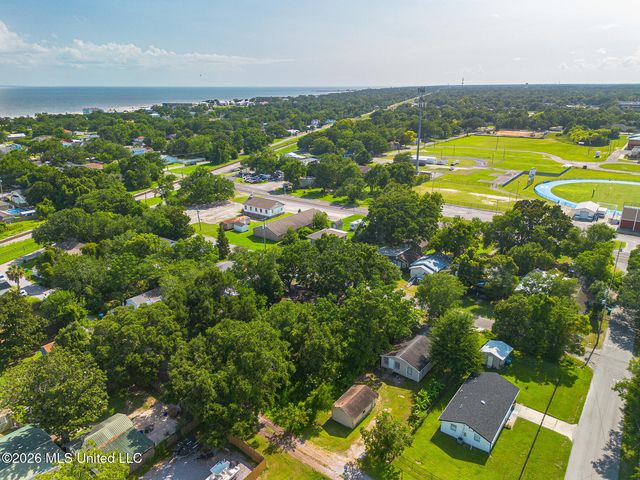 1232 37th Avenue, Gulfport, MS 39501