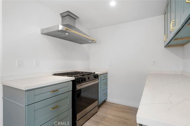 10607 Whitegate Avenue, Sunland, CA 91040