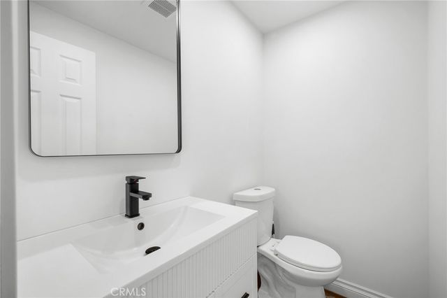 10607 Whitegate Avenue, Sunland, CA 91040