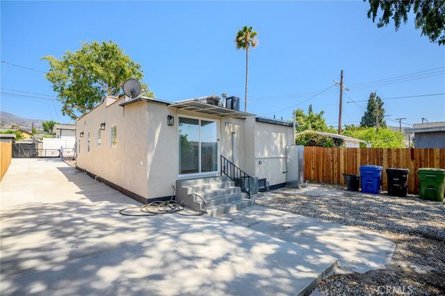 10607 Whitegate Avenue, Sunland, CA 91040
