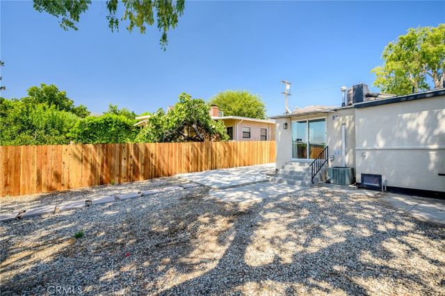 10607 Whitegate Avenue, Sunland, CA 91040