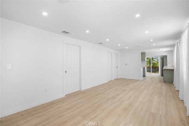 10607 Whitegate Avenue, Sunland, CA 91040