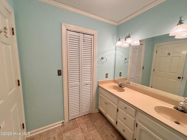 406 Walking Stick Trail, Clinton, NC 28328