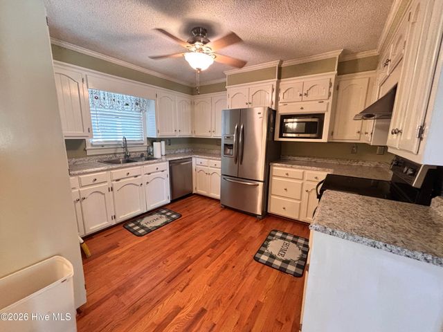 406 Walking Stick Trail, Clinton, NC 28328