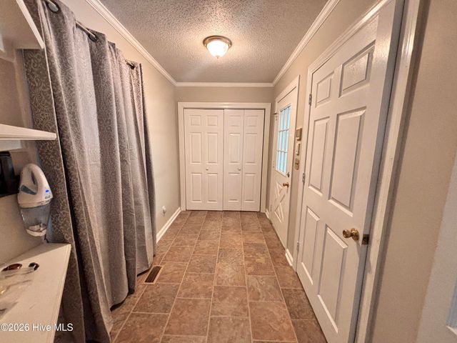 406 Walking Stick Trail, Clinton, NC 28328