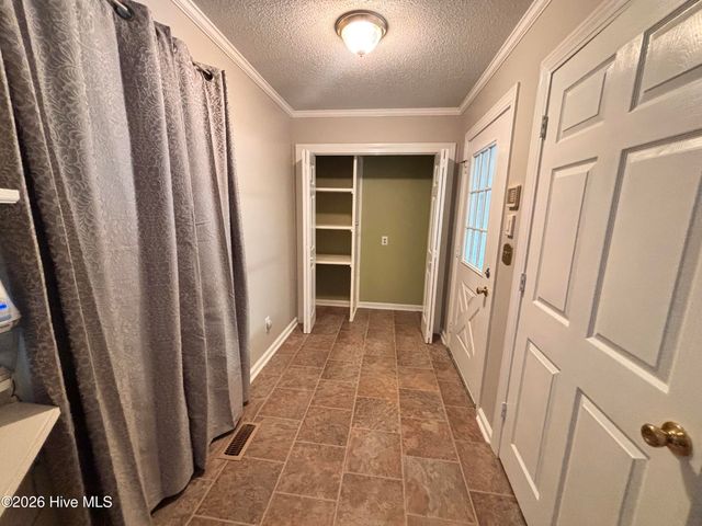 406 Walking Stick Trail, Clinton, NC 28328