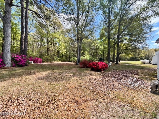 406 Walking Stick Trail, Clinton, NC 28328
