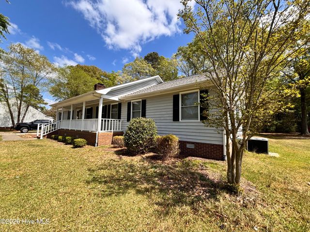 406 Walking Stick Trail, Clinton, NC 28328